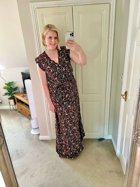 Hi everyone! I got this gorgeous tall maxi dress which is on sale. The floral colours are quite autumnal so it’ll see you through from summer to autumn too with a jacket. 

U.K. blogger, long tall sally. 





#LTKstyletip #LTKover40 #LTKsalealert