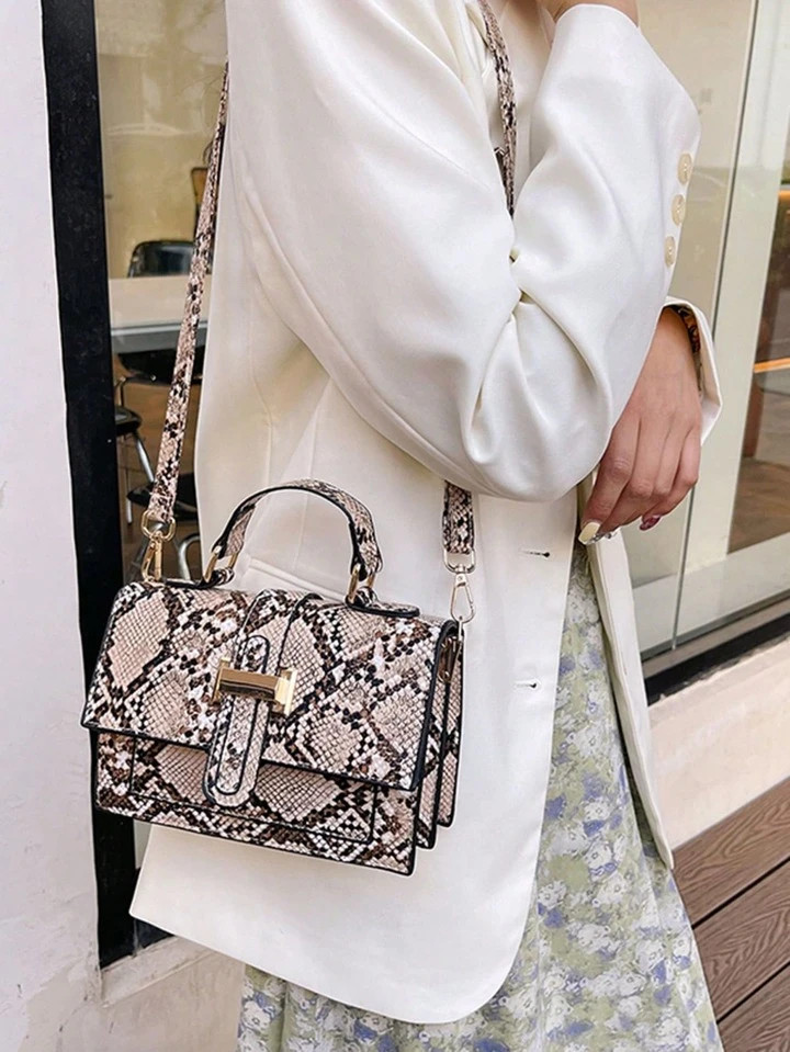 Fashionable Spring Embroidery Snake Pattern Mini Square Bag, Casual Lightweight Multifunctional W... | SHEIN