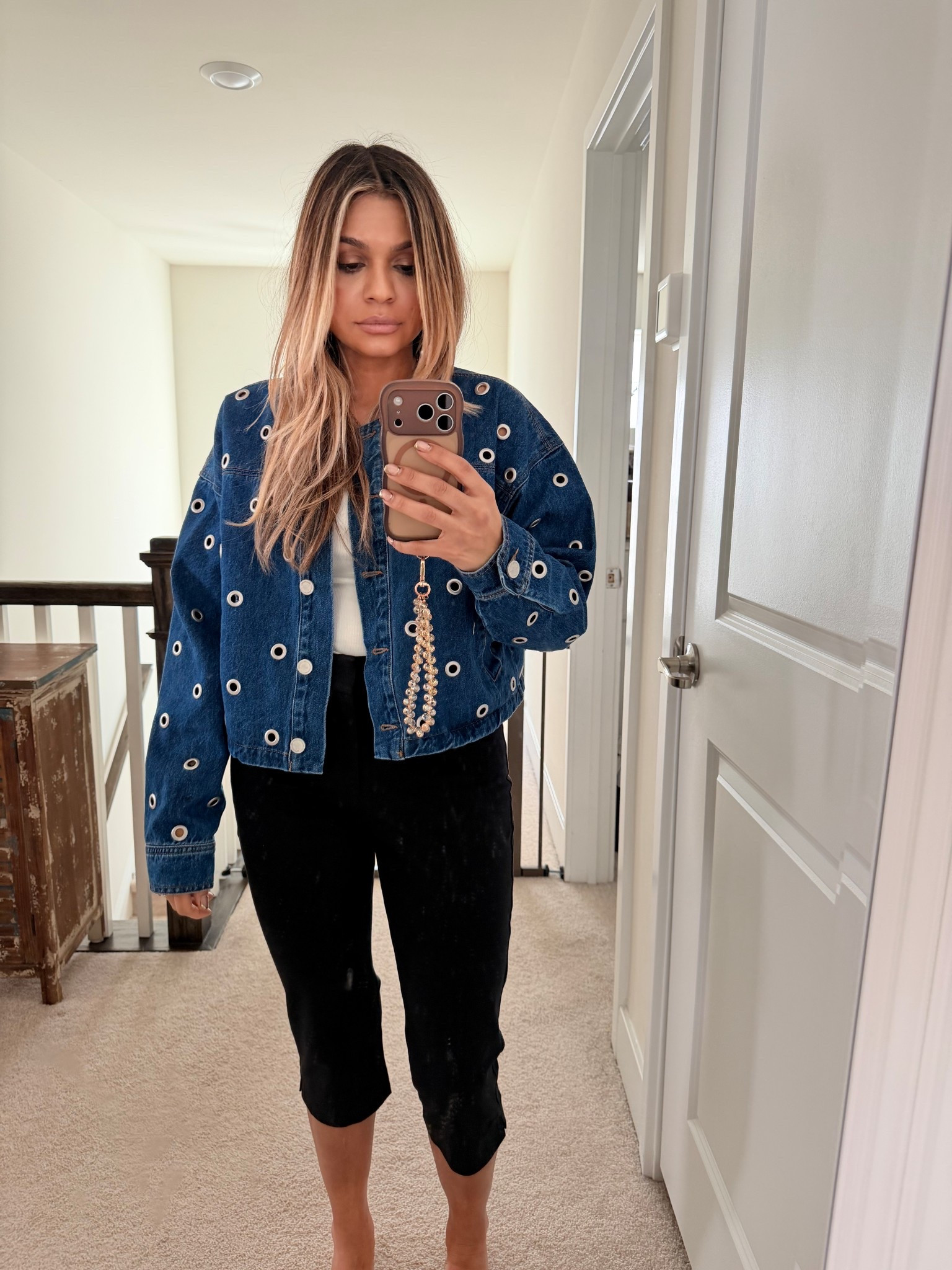 Love this denim jacket paired with these black capris . 

#LTKgrwm #LTKootd #LTKdayinmylife