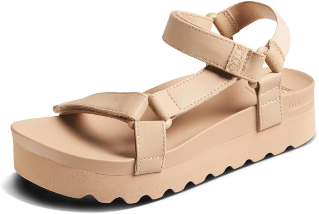 REEF Women's Cushion Rem Hi Platform Sandals | Amazon (US)