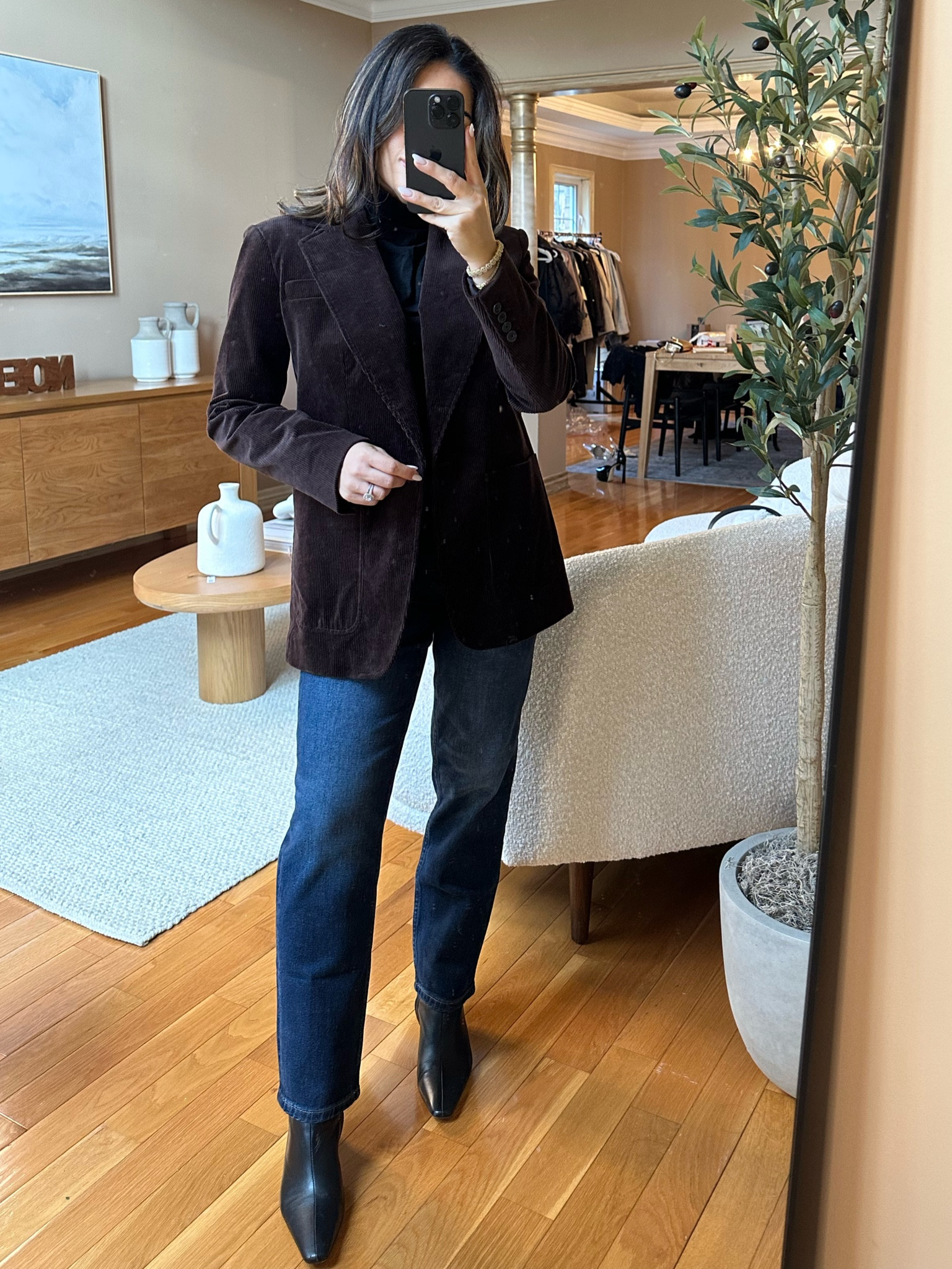 40% off sitewide starting today at banana Republic

#LTKCyberWeek