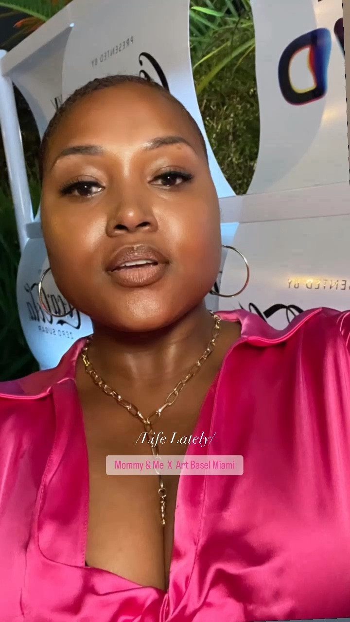 Has anyone else felt the blur that’s been the month of December? Better yet the blur of 2023?! 

Check out some highlights from earlier this month in this video where I rocked my favorite athleisure @Fabletics as I took the kiddoes to their first trip to the library and wore a hot pink number from Zaras, AmazonFashion and Asos while I stepped out real quick to indulge in the Miami Art scene at the @ebonymagazine FWD event. 

Recreate these two looks for a fun-filled weekend, especially with the jeweltone top and midi skirt, perfect for a polished, yet simple & chic feel.

EbonyFWD, Art Basel Miami, Weekend Fits, JewelTones for the holidays.

#LTKHoliday #LTKparties #LTKmidsize