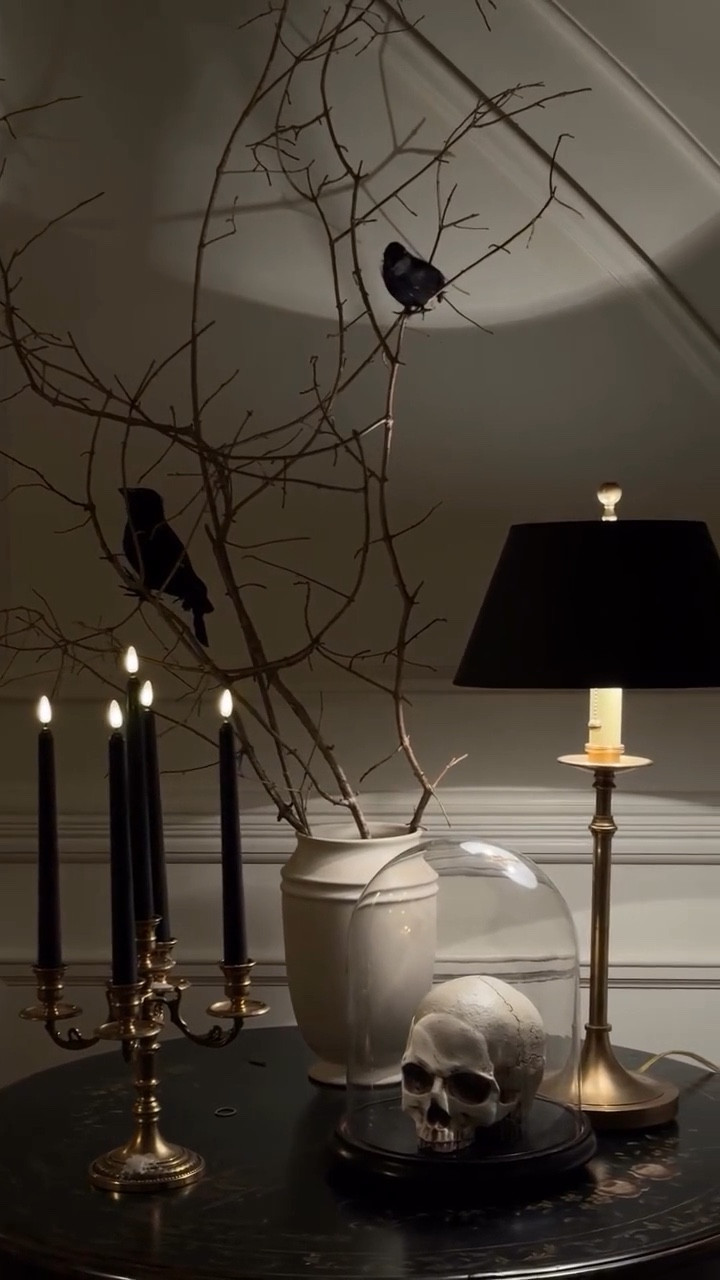 A mix of subtle yet spooky decor for this year’s Halloween 🎃 

#LTKHome #LTKHalloween #LTKSeasonal
