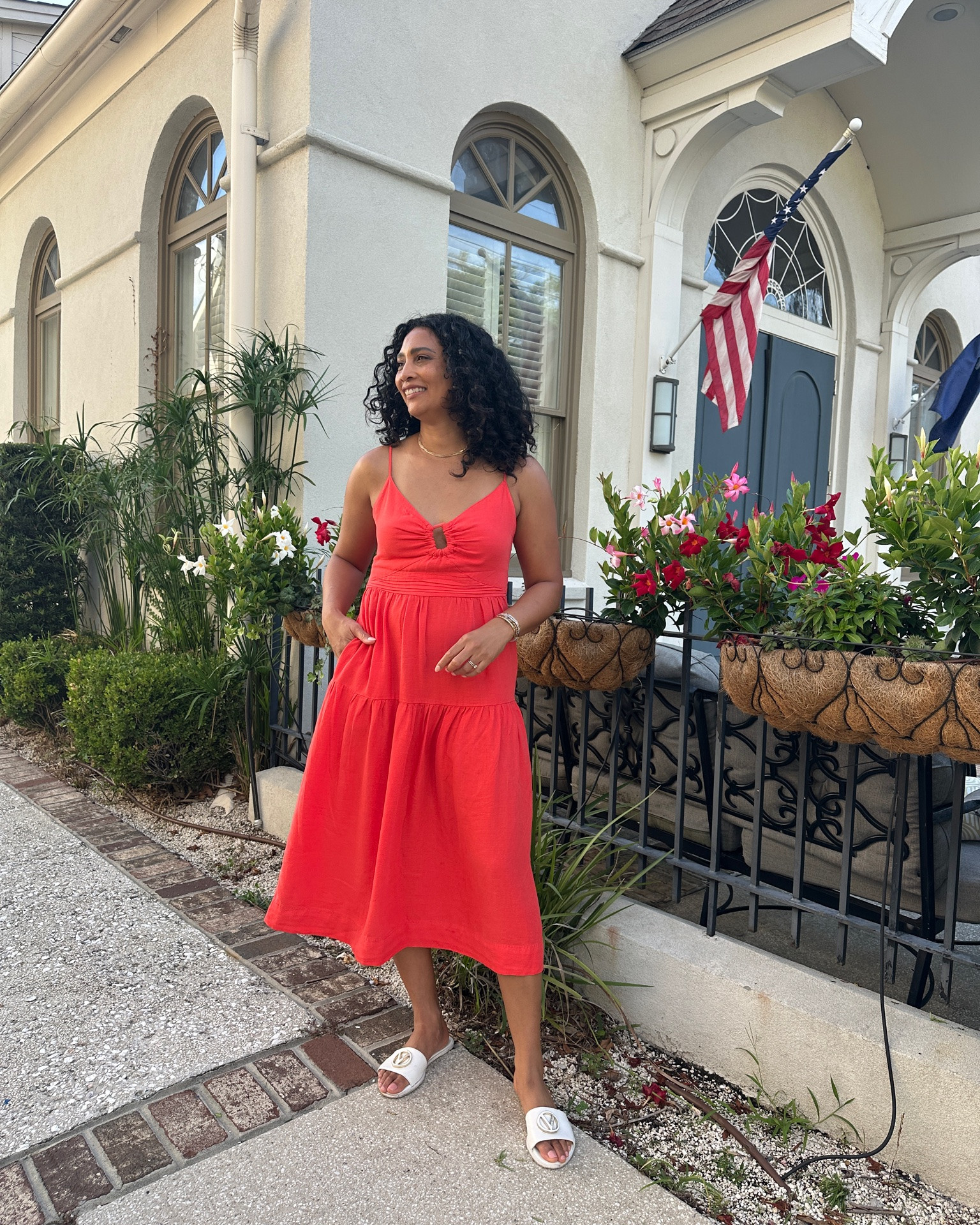 This comfy dress is easy to dress up or down. Perfect for vacay! Fits true to size.

#LTKOver40 #LTKTall #LTKootd