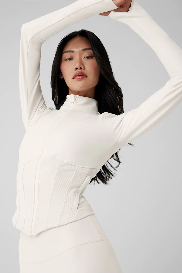 $128 | Alo Yoga (US)