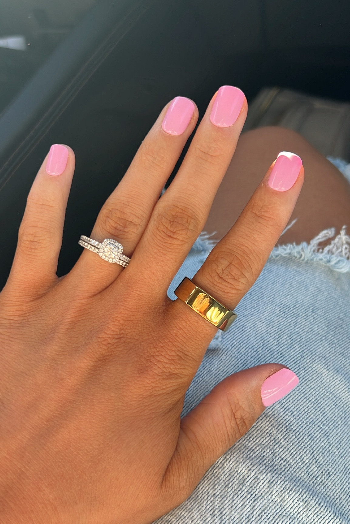 Stick on nails for the win🩷

#ouraring 

#LTKstyletip