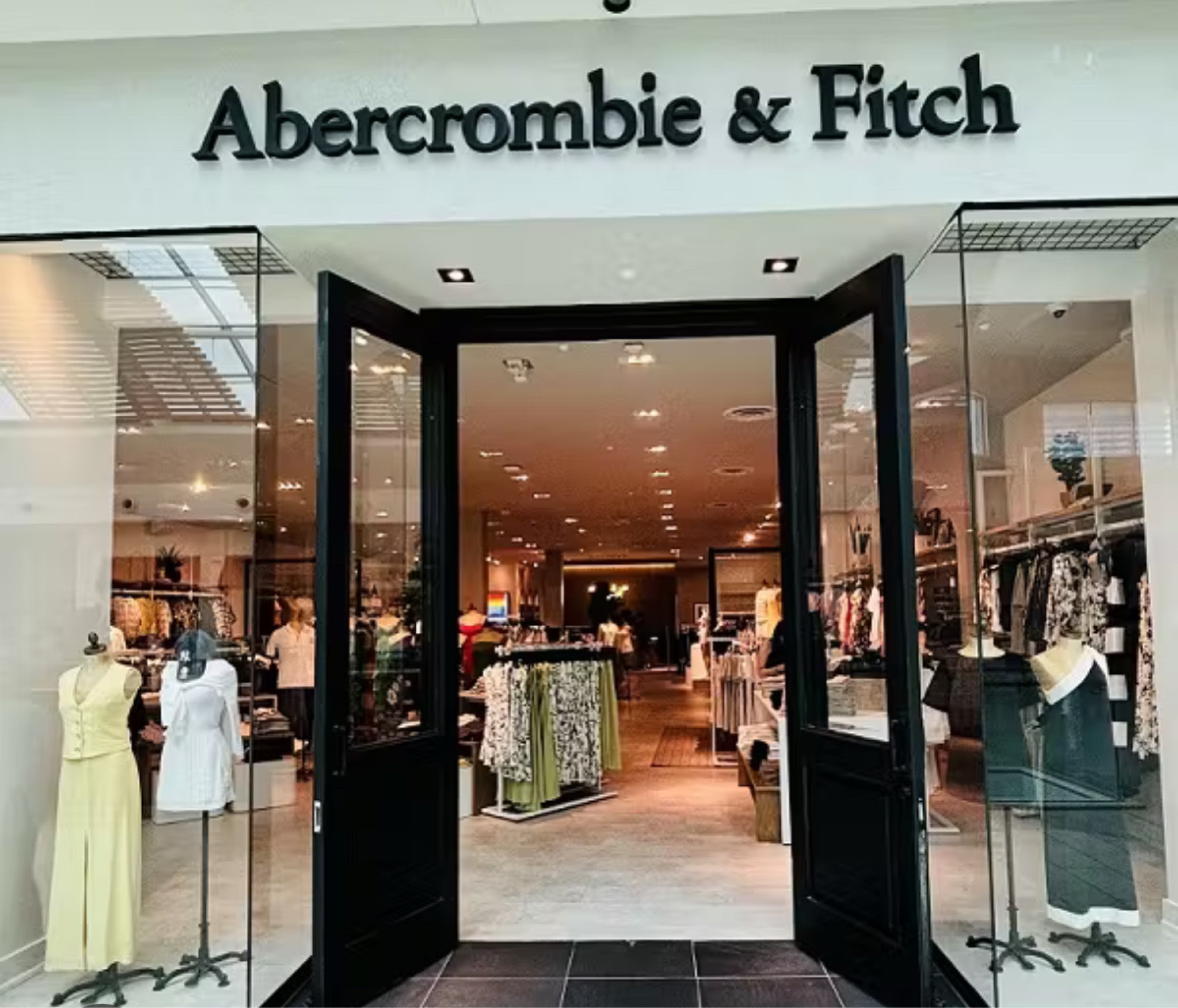 Abercrombie has a 30% of online sale which you can then stack with the LTK code ✨💕 i’ve only added a few items, but you can shop the whole website and use the code for your discount 💕✨

#LTKMidsize #LTKSpringSale