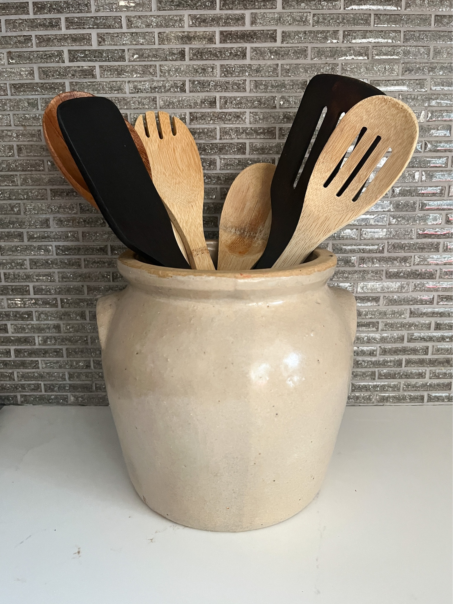 Vintage crock utensil holder 

#LTKstyletip #LTKhome #LTKfindsunder100