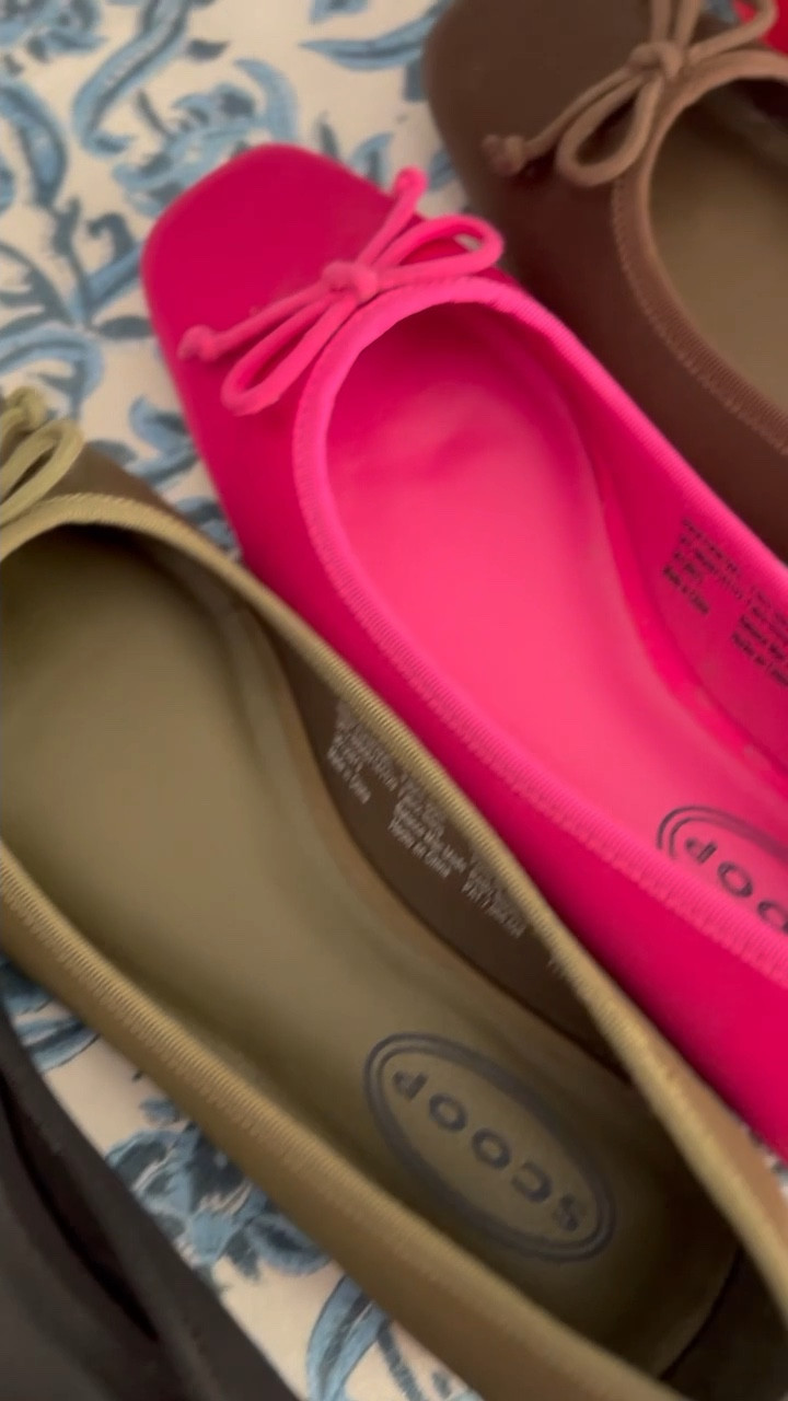 You will be blown away by the quality of these flats by Scoop @walmart ! #WalmartPartner

They are cushioned, comfortable and trendy with the square toe. These are true to size for me (like always with shoes by Scoop). @walmartfashion #walmartfashion

These will become such a versatile shoe in your closet. Dressy enough to wear for the holidays but comfortable enough to wear while running errands. 

The hardest part is picking a color! Which one is your favorite? 

#LTKfindsunder50 #LTKHoliday #LTKshoecrush