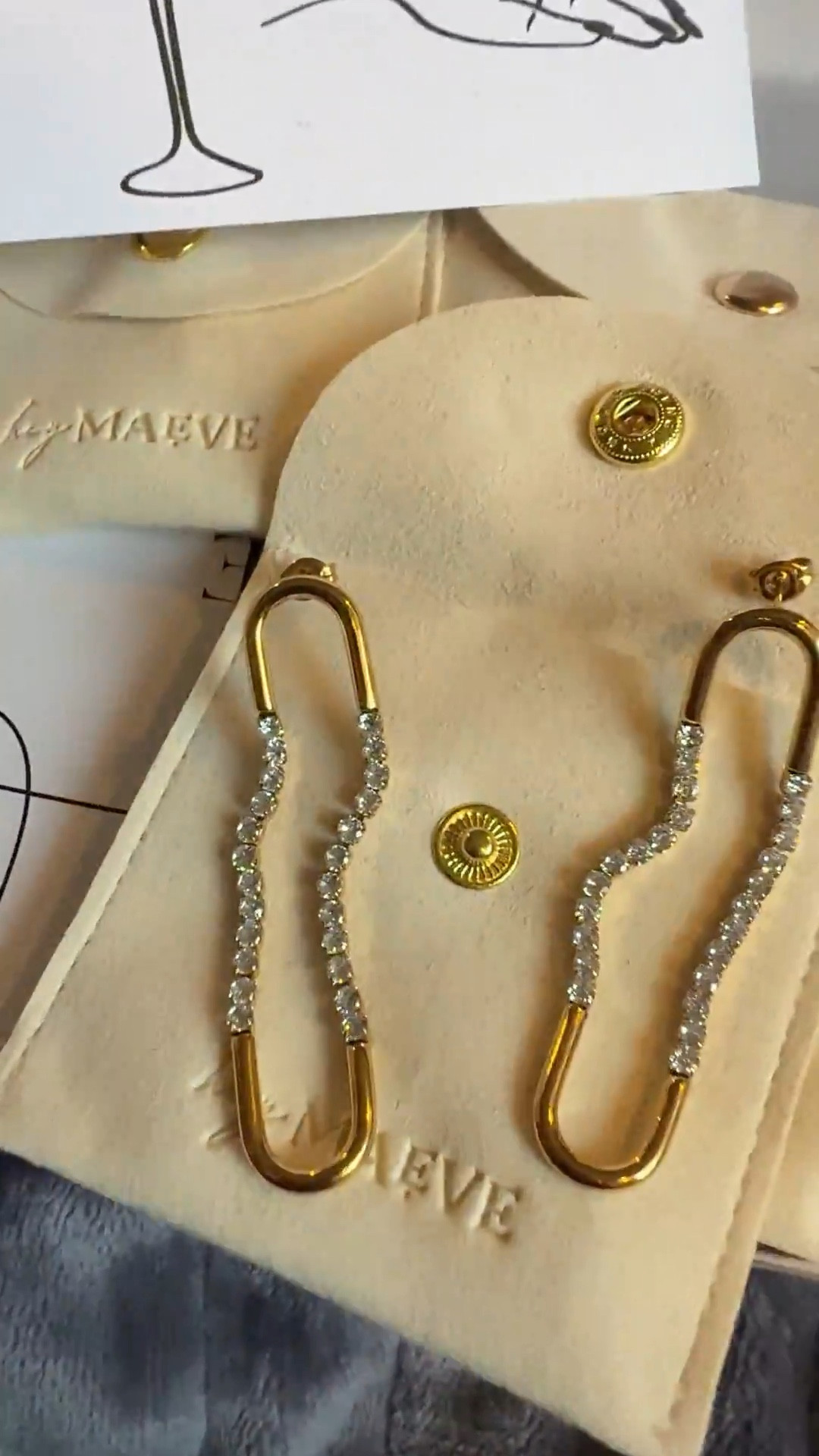 When I put on these earrings, I never want to take them off! Also obsessed with my Merlot Glamnetic Press-on Nails - it’s one of my fave styles. 

#LTKBeauty #LTKFindsUnder100 #LTKGiftGuide