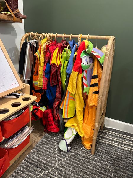 Clothing rack, toddler, costume 