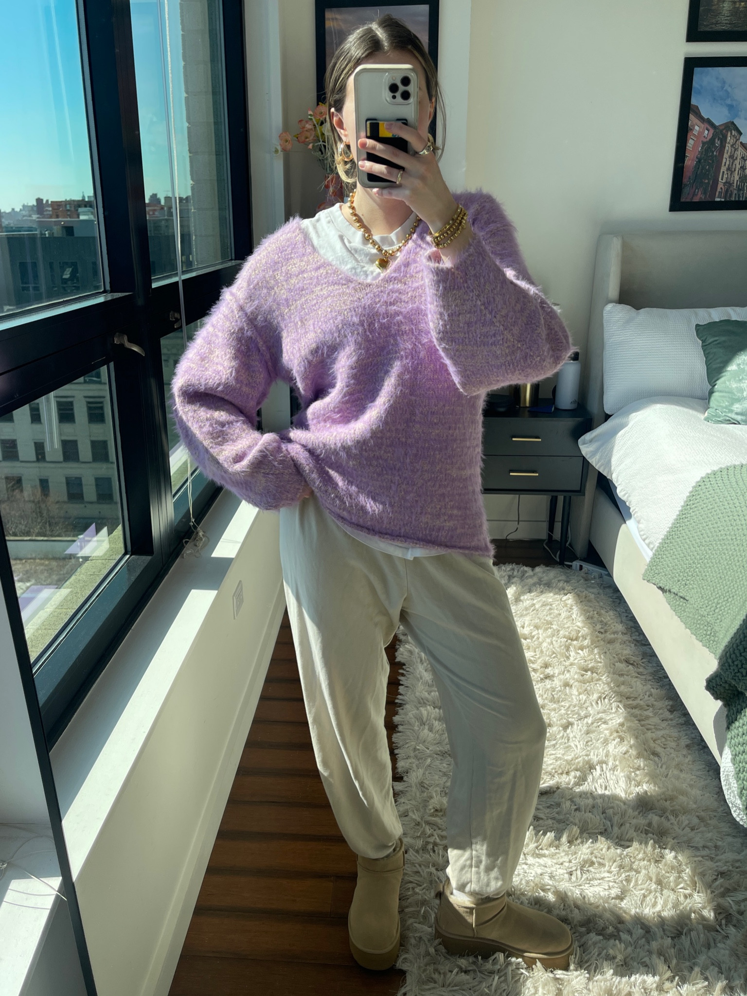 wfh fit!!

sweater: small
joggers: medium 