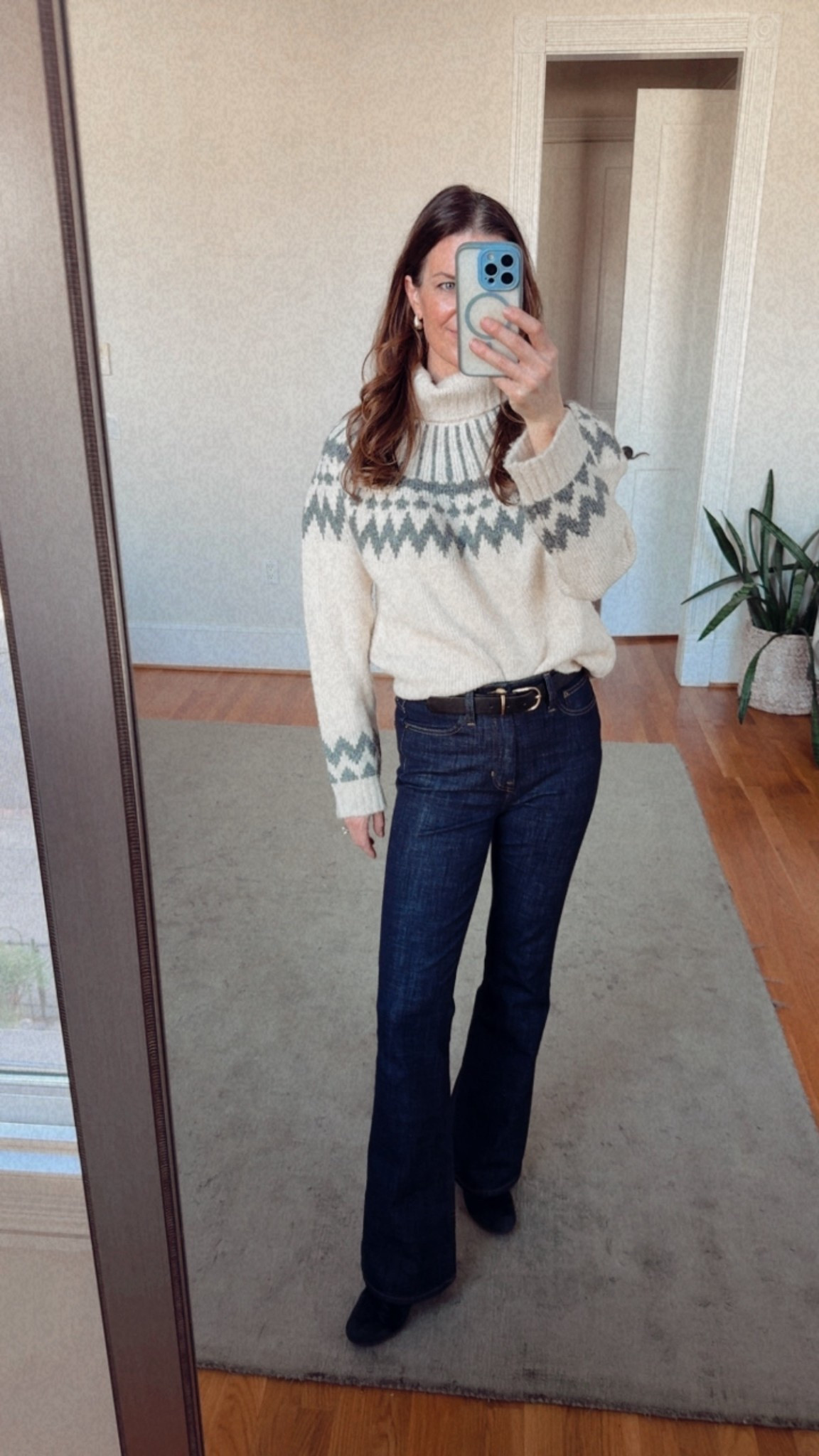 Fair Islas sweater outfits winter pod winter fashion for moms snow day look every day style for bust moms rich mom outfits ski trip après ski 

#LTKActive #LTKSeasonal #LTKmomlife