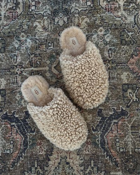 My favorite cozy slippers just restocked! These sell out super fast and would make the best gift for her 🩷 they come in 3 colors, pink & black too!

Gift for her; Ugg slipper restock; maxi curly Ugg slipper; Ugg slipper; Ugg; Ugg restock; mom gift; sister gift; wife gift; friend gift; daughter gift; teen girl gift; Christine Andrew #LTKCyberWeek 

#LTKHoliday #LTKGiftGuide