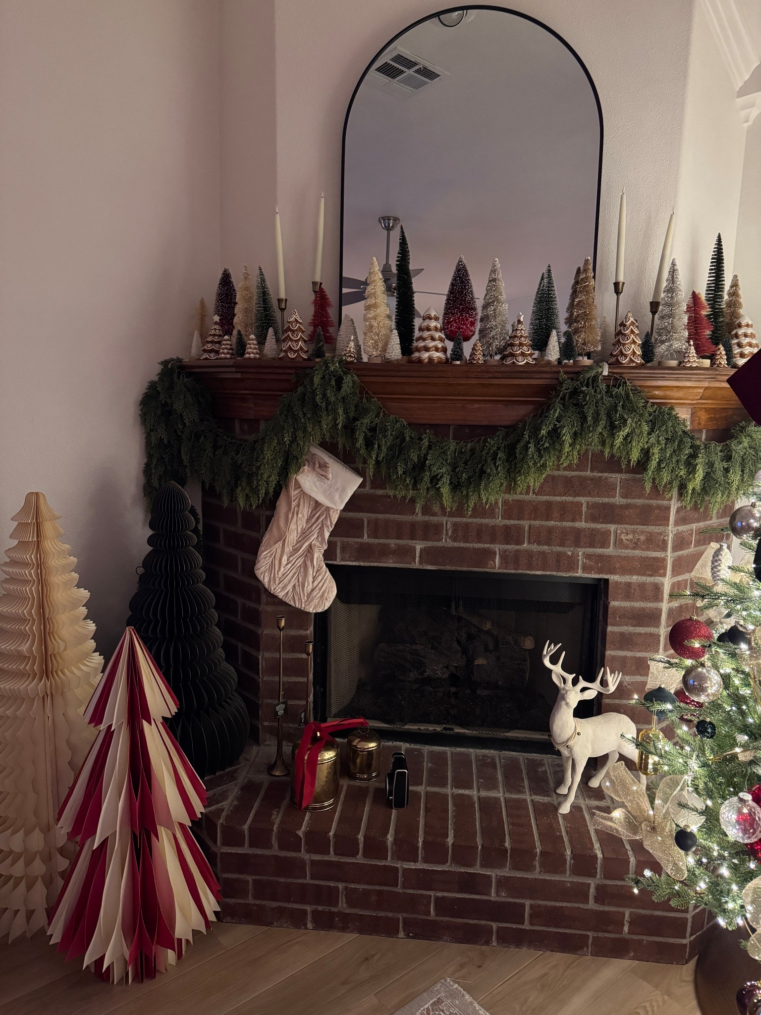 Christmas decor, garlands

#LTKFindsUnder50 #LTKHoliday #LTKSeasonal