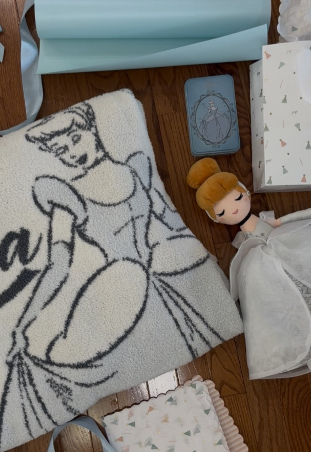 Cinderella Gift Ideas #princessparty #giftideas #giftsforgirls

#LTKParties #LTKGiftGuide #LTKKids