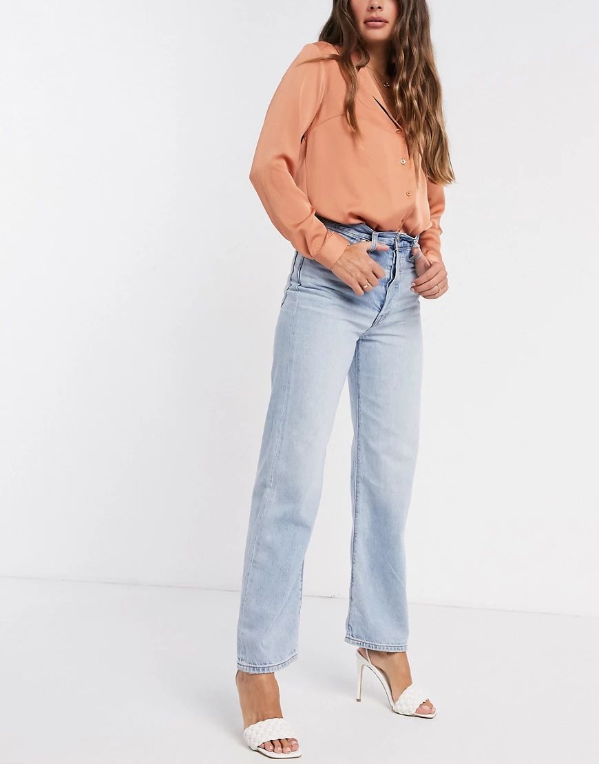 Levi's Ribcage straight leg ankle grazer jeans in bleach wash-Blue | ASOS (Global)