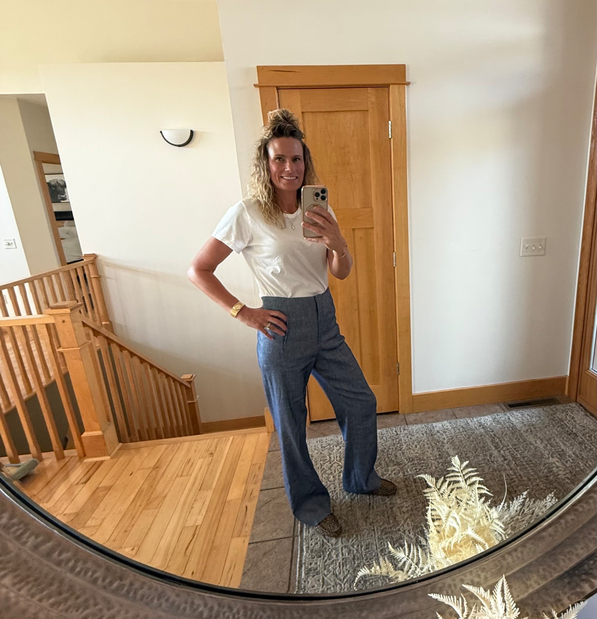 Polished, comfy, and perfect for everyday style! ✨
Loving this classic combo of a crisp white tee paired with high-waisted wide-leg trousers — effortless chic with a hint of retro. 👖🤍

Shop this full look now on my [LeadLaunchit] and elevate your casual style game!
#LTKStyle #EverydayOutfit #ChicAndSimple #LTKFinds #StyleMadeEasy