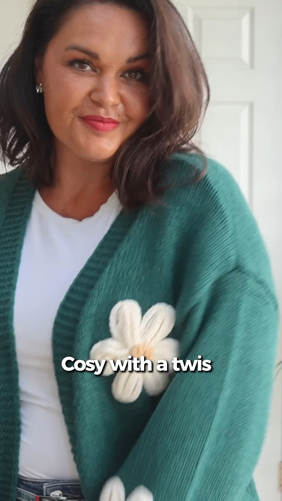 ✨ Everyday style, but elevated in seconds!

Starting with my simple jeans + tee base and adding these gorgeous knits to take it from plain to polished.

Both are perfect throw-ons that look effortless but still feel put together 🤍 I like fuss free easy peasy! 

#LTKautumn #LTKuk #LTKmidsize