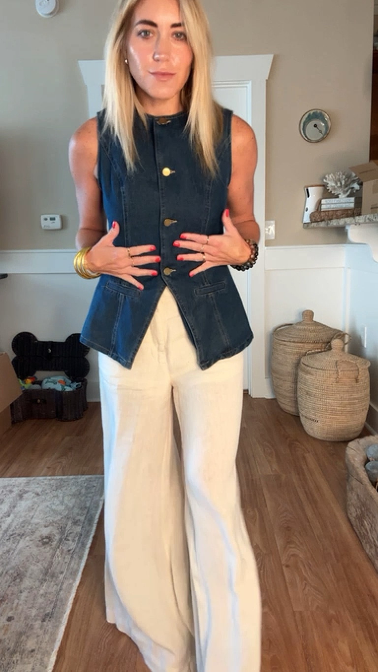 Denim on Linen in late October. I’m calling it summer!!! 

#LTKSeasonal #LTKVideo #LTKOver40