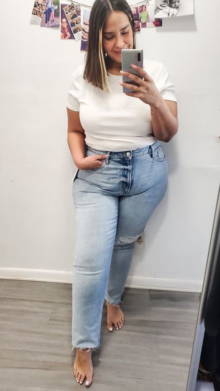 While Rachel did end up returning these jeans because the fit wasn’t quite right, we can’t help but love this timeless and simple look on Rachel! 😍😍😍 The denim color and white top are two wardrobe staples every lady should have! 🙌🏼🤩 Even better, this whole look is under $50!! 🙌🏼🔥

#LTKunder50 #LTKstyletip #LTKfit