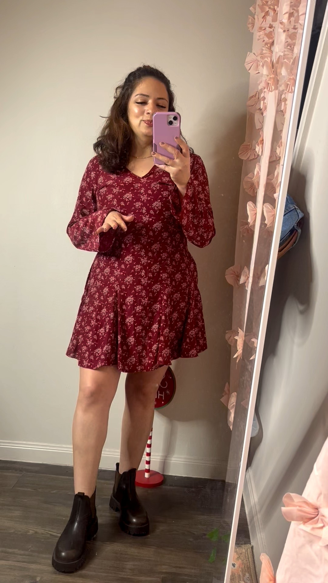 Cute bell sleeve dress size XS 
Great dress for Thanksgiving and the Holidays 


#LTKHoliday