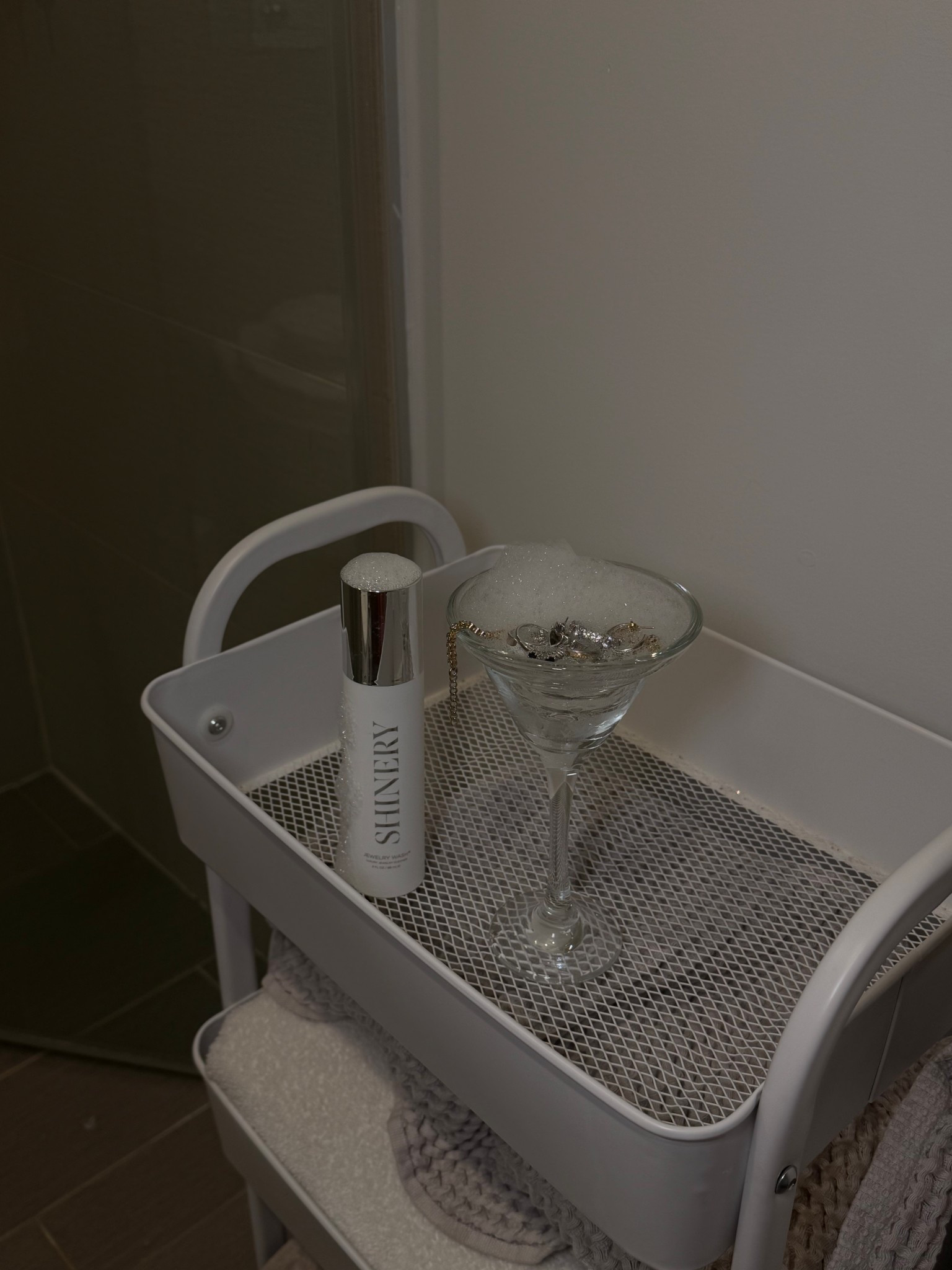 SHINNNNY JEWELRY — love this jewelry cleaner especially for all my stuff with diamonds to keep the shine :) 🫧☁️🧼