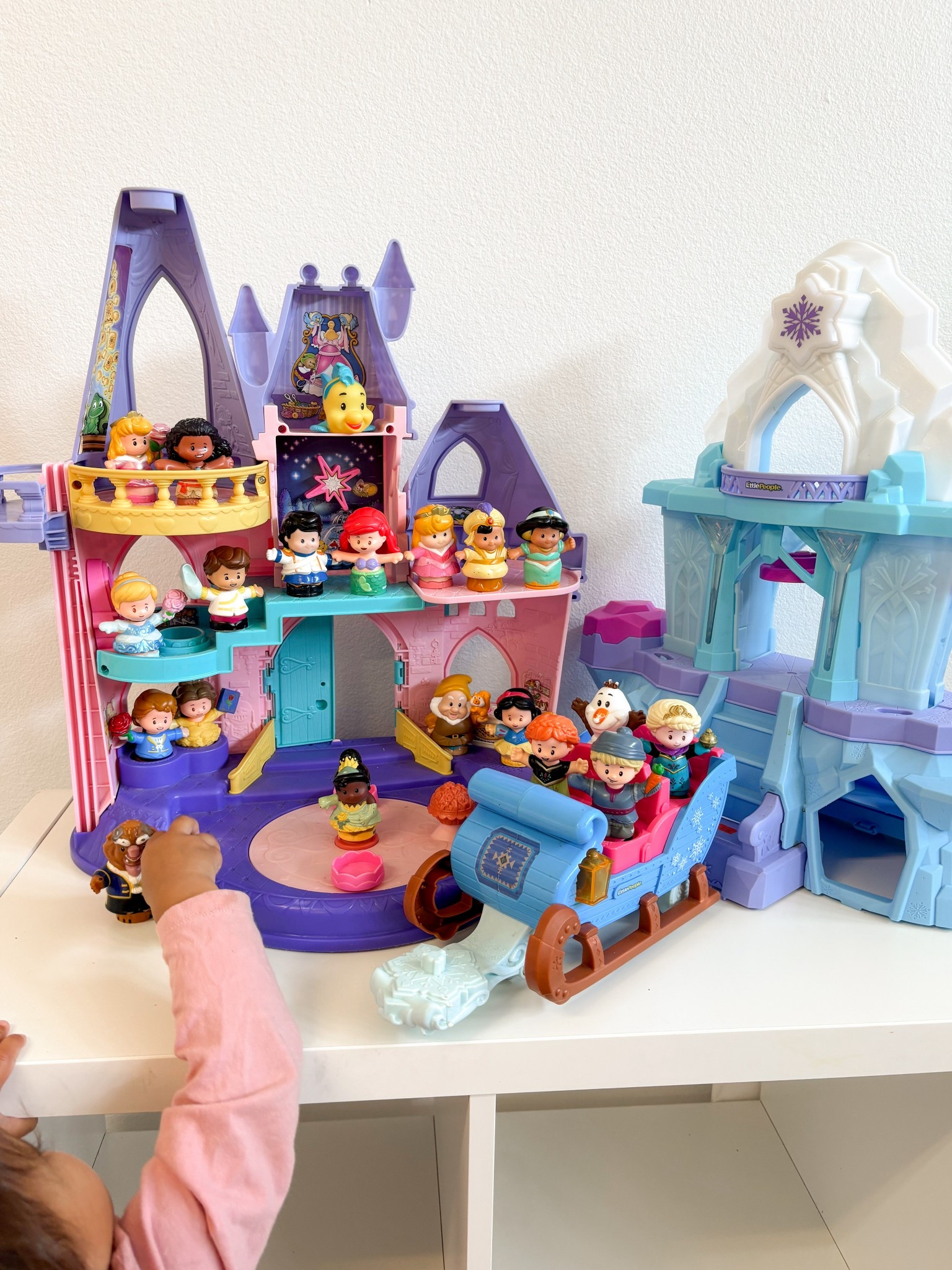 My one year old’s favorite toy set 👑🏰
.
Little people, princess castle, disney toys, Disney kids, Disney baby, toddler toys, toddler gift guide, toddler room, playroom organization, playroom ideas, playroom inspo, frozen toys, disney princess, Moana toys, princess birthday ideas, Amazon finds, Amazon toys 

#LTKBaby #LTKKids #LTKFamily