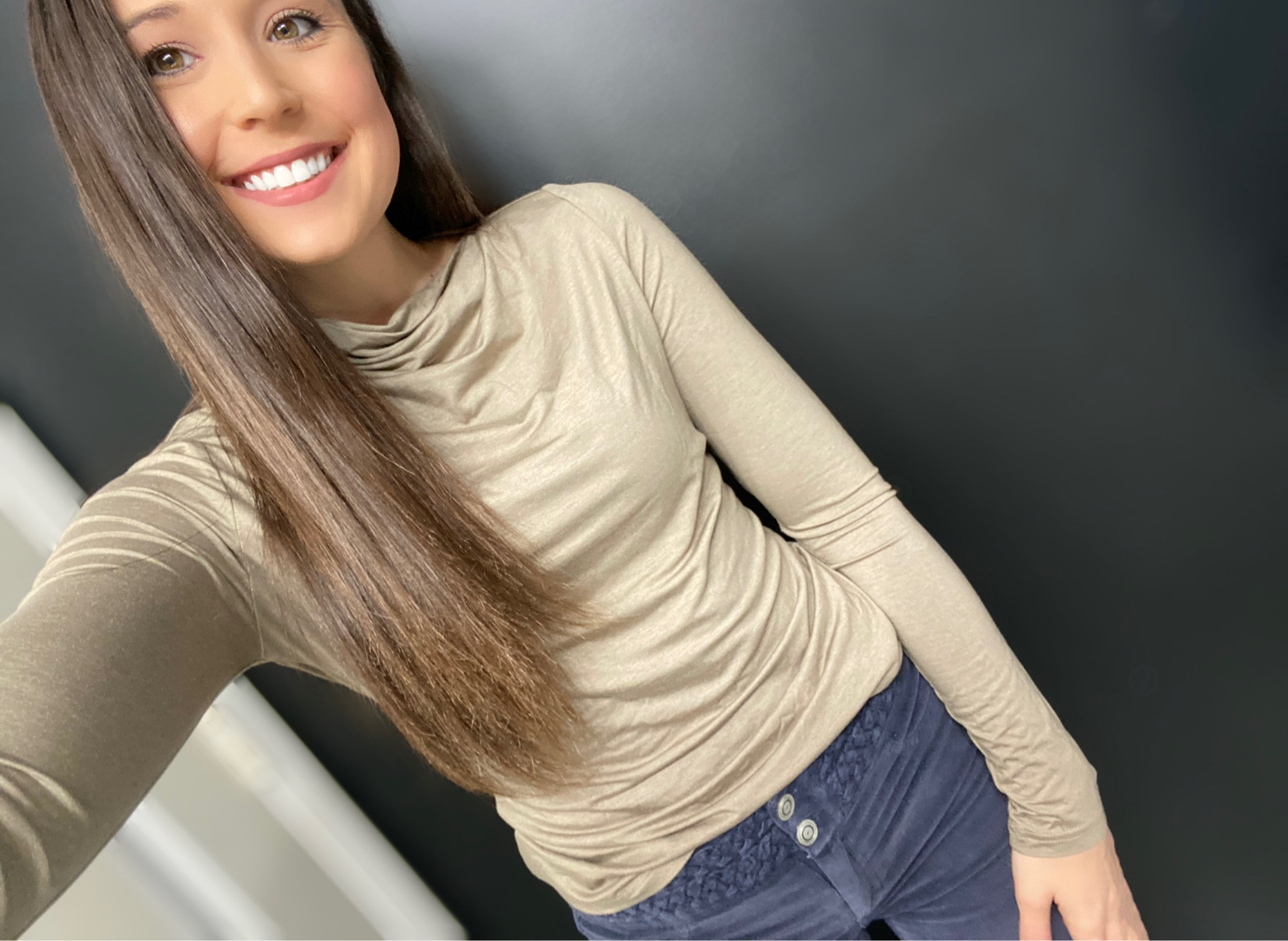 Asymmetrical long sleeve 

#LTKSeasonal #LTKU #LTKFind