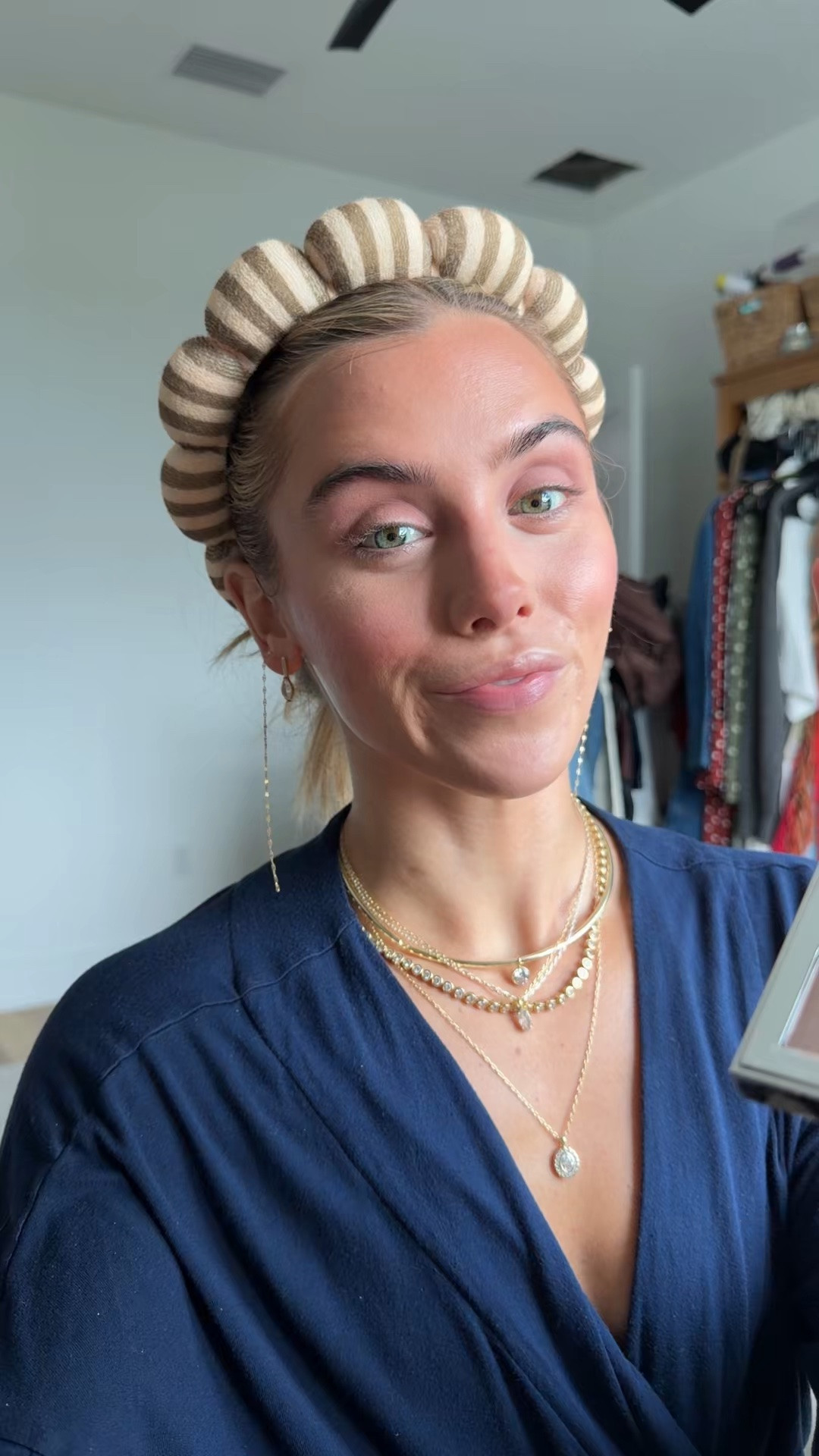Get ready for your dream date. PATRICK TA’s first shimmering eyeshadow edit includes a curation of mattes and shimmers—the only six shades you need for a romantic eye look. The blendable, buildable mattes glide on buttery smooth, while the brand new shimmers add a pearlescent sheen on top.
 @Sephora @kohls @patricktabeauty