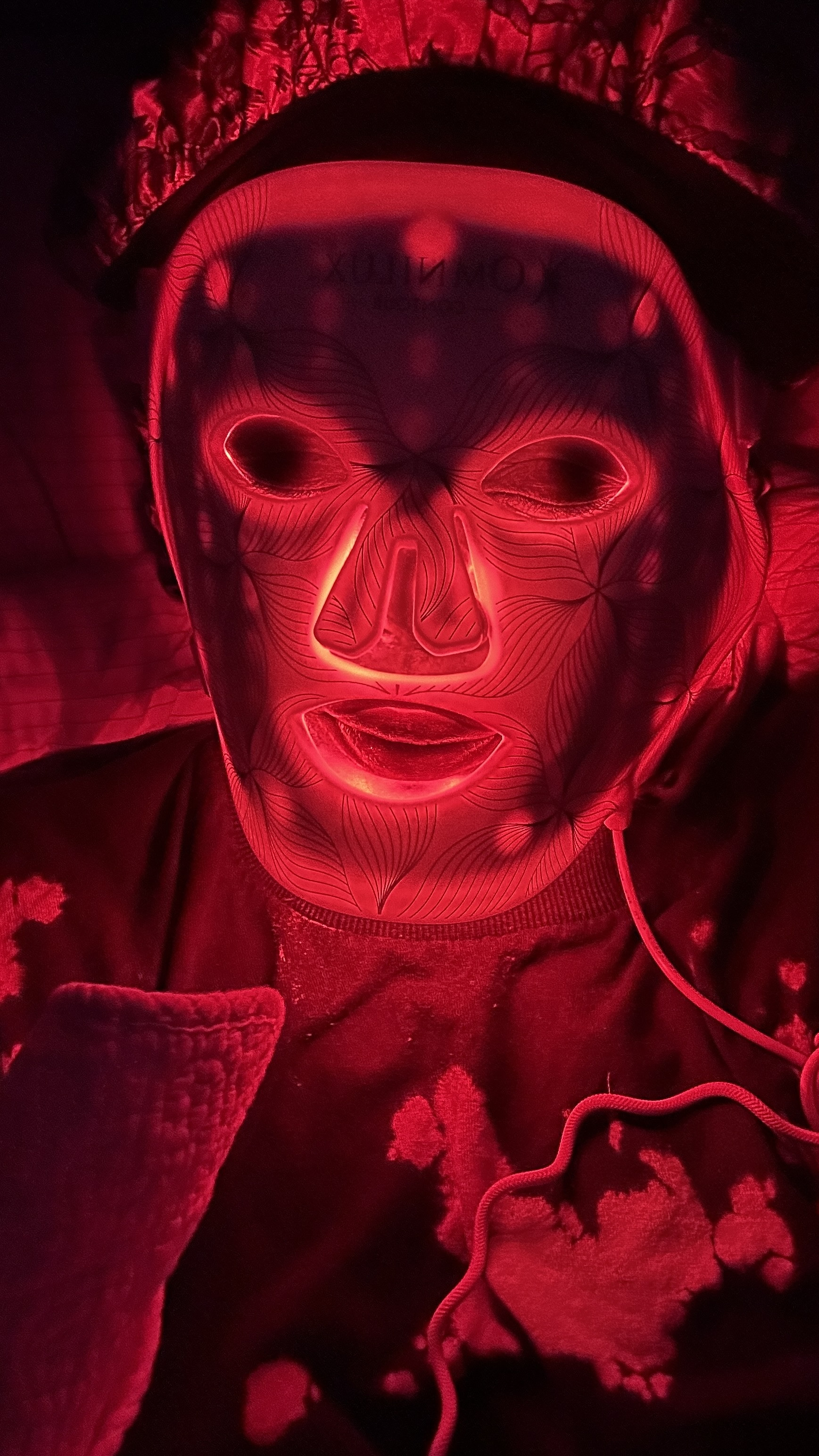 Red light mask me! Total game changer to my skin care routine in my 30s #redlightmask #infraredmask #omnilux #giftguide #luxury #giftguideforher #cyberweek #skincare #cybermonday #blackfriday #christmas #holidaygiftguide #sephora #mahamaven #fumi


#LTKHoliday #LTKGiftGuide #LTKBeauty