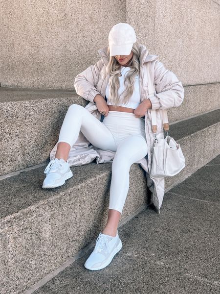 #athleisure #amazon #athleisureset #athleisureoutfit #athleisurestyle #puffercoat #coat #tennisshoes #whitetennisshoes #amazonfinds #tallsocks #comfyset #comfyoutfit 

#LTKfit #LTKstyletip #LTKunder100