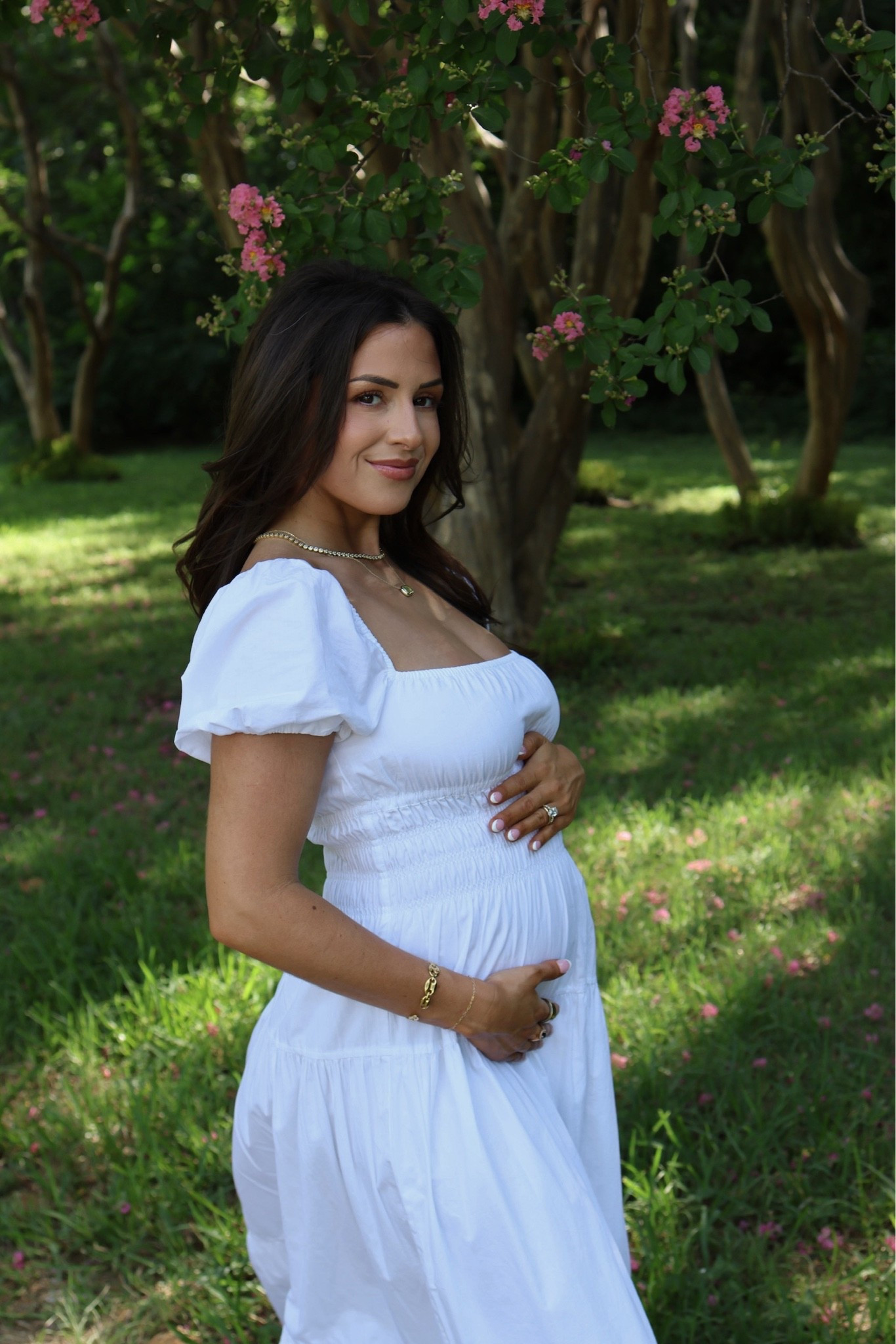 Pregnancy announcement outfit