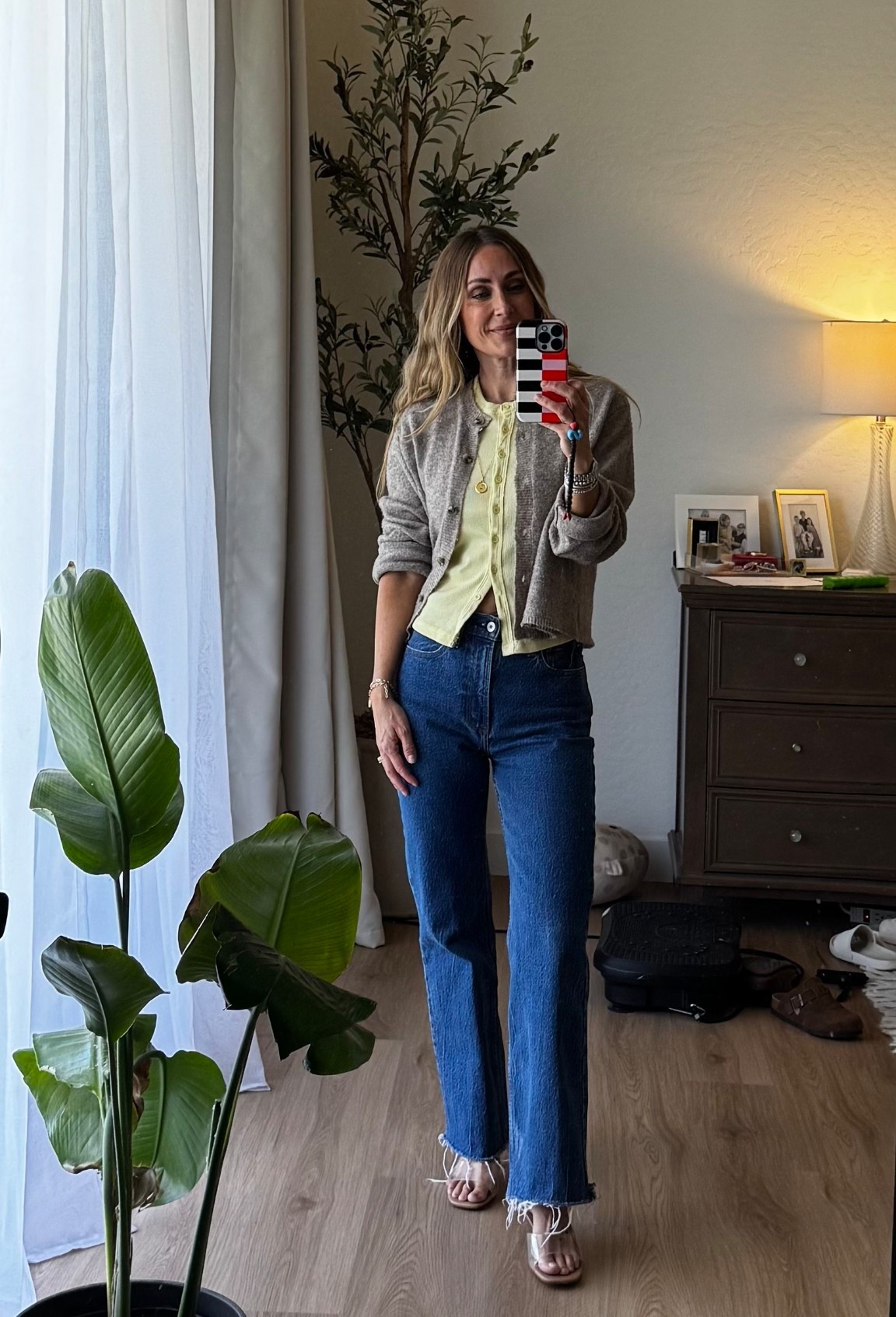 I thrifted the top and sweater but did my best to find dupes 😘 

Wearing TTS in jeans and sandals!