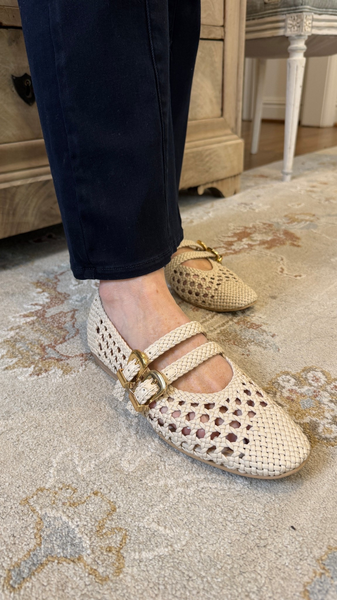 These are very cute and go with a lot. I have worn them several times with no issues.