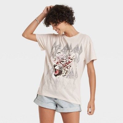 Women's Def Leppard Animal Print Short Sleeve Graphic T-Shirt | Target