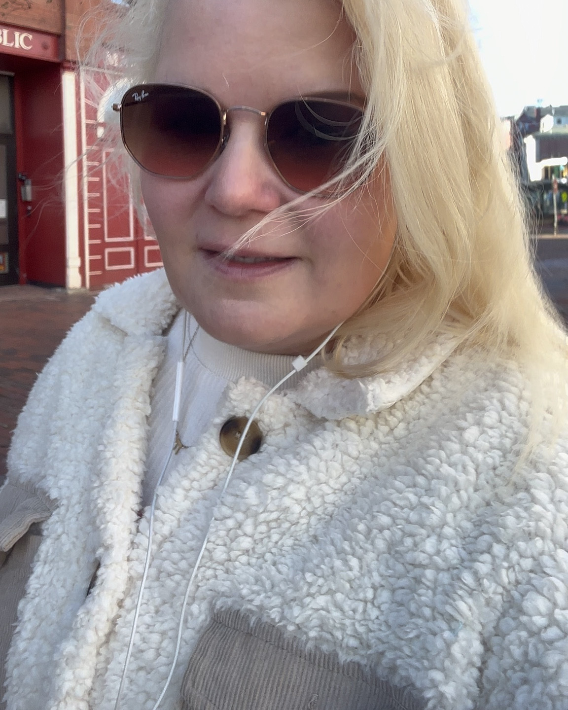 Feeling incredibly grateful for everyone who has reached out. Thank you!💗💗🙏🏻🙏🏻 

#LTKVideo #LTKSeasonal #LTKHoliday