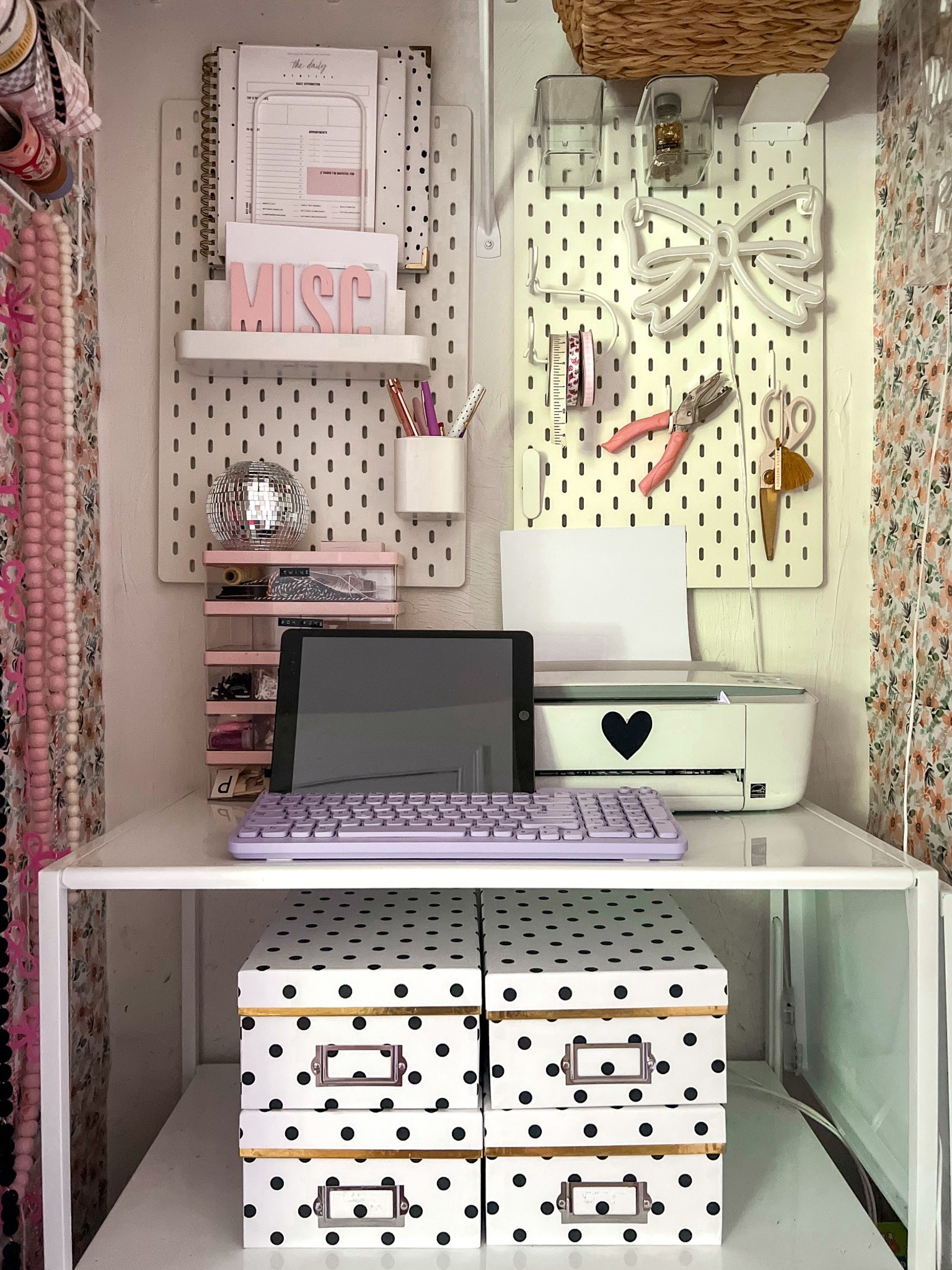 #ad Get ready for back to school/back to college with the new North wireless keyboard at @Target! It has an efficient design, wireless capabilities, and built-in space for devices. #LaptopAccessories #BacktoSchool  #BacktoCollege