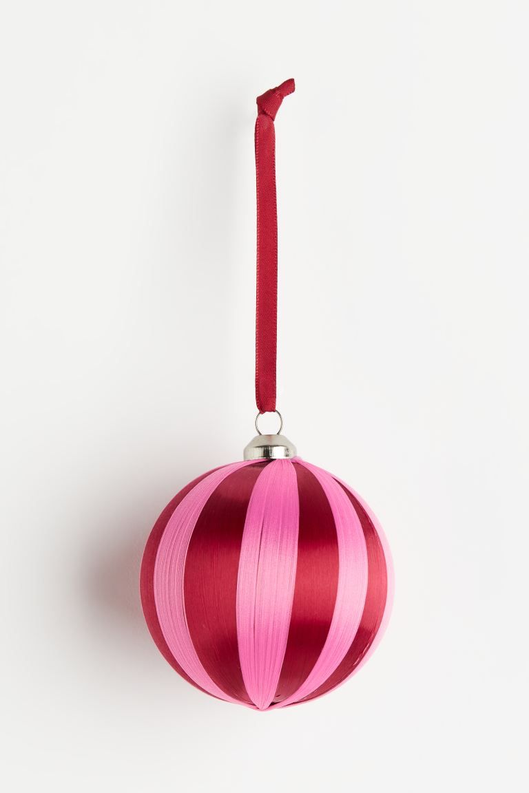 Satin-thread Ornament | H&M (US + CA)