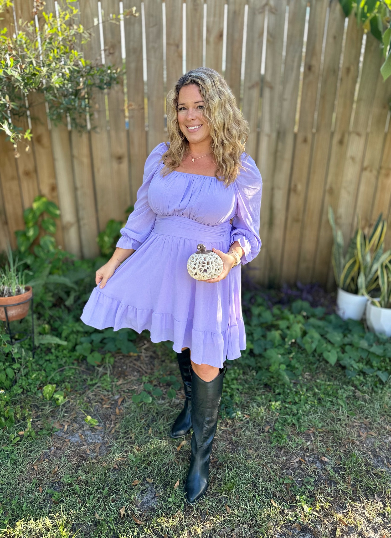 This color is one that I’m surprised I love so much. For fall this flowy long sleeve mini dress is super flattering and perfect for a date night, or possibly any occasion. It’s super versatile to be worn for any occasion or colder or warmer weather. With boots or sandals, crossbody or a handbag, gold or silver jewelry and great for all body types.

Fall dresses
Midsize dresses 
Midsize style
Curvy style
Plus size style
Midsize fashion 
Midsize outfits
Midsize fall
Western boots 
Apple shape
Hourglass shape
Curvy body type
Apple body type