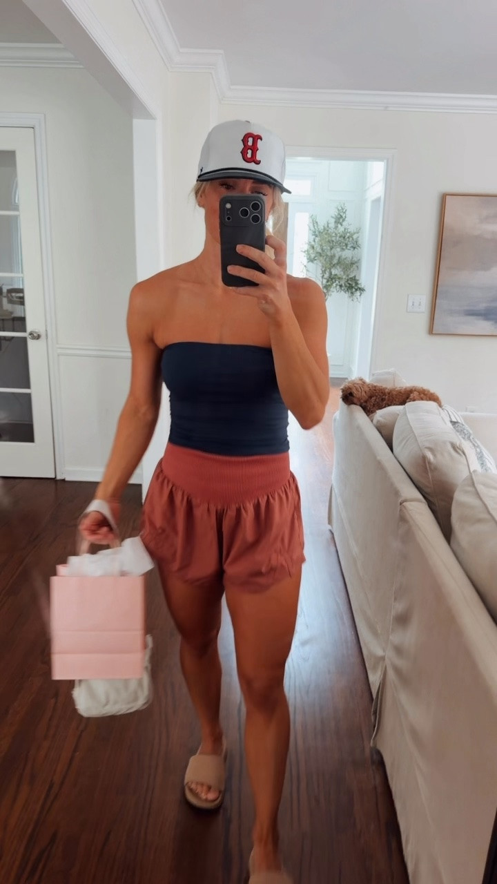 Amazon strapless workout top small
Free people workout shorts

#LTKgrwm #LTKootd #LTKfitnessgoals