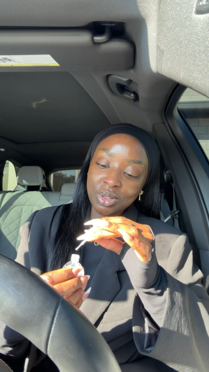 Can’t stand when my cuticles look and feel rough! Gotta have cuticle oil in the car, okkkk!