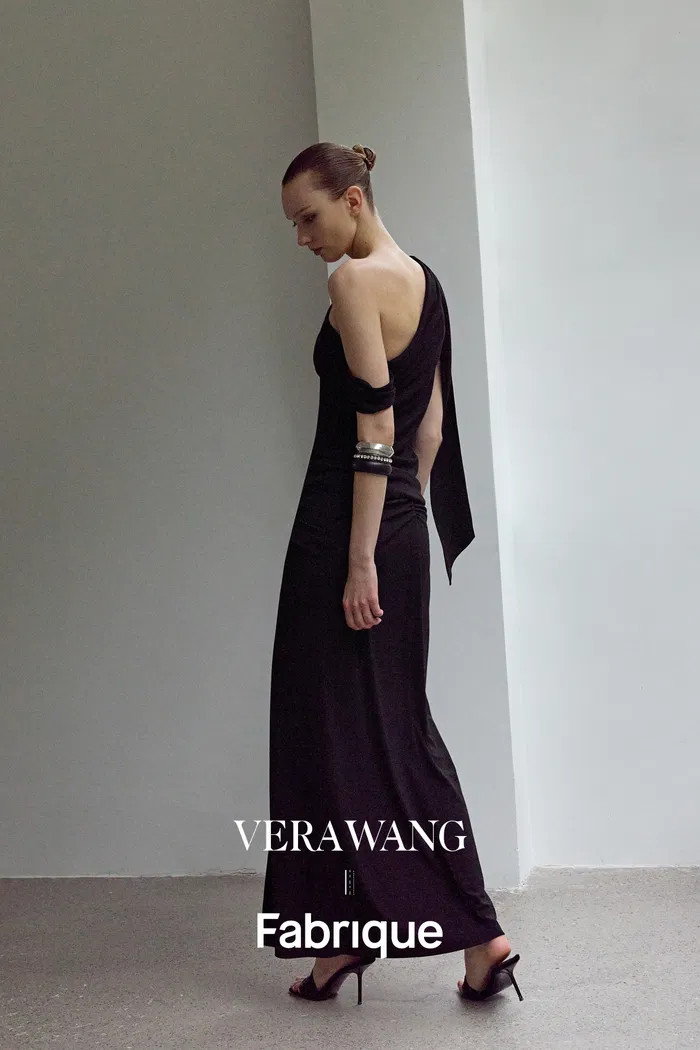 Overture One-Shoulder Ruched Top in Four Way Stretch Fabric | Fabrique