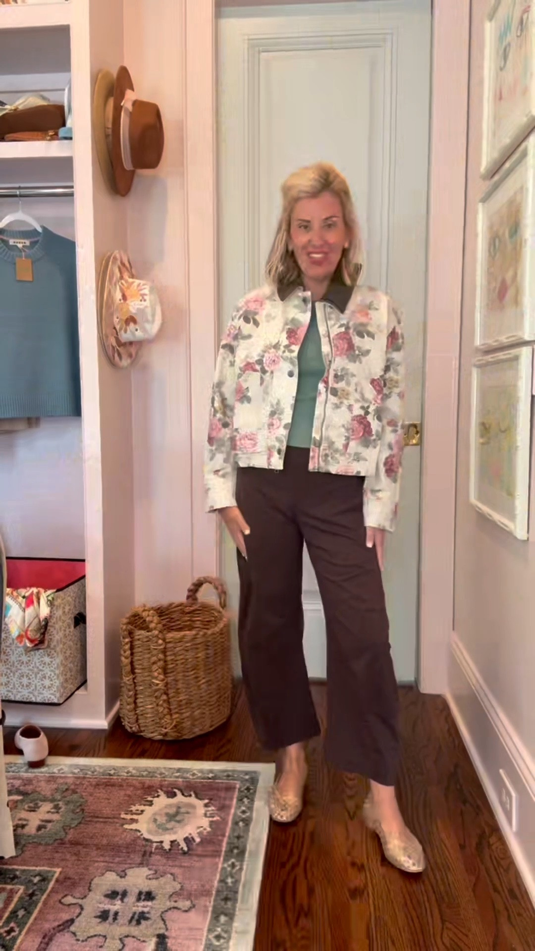 Old Navy Looks I’m loving on major sale!!
Sizing:
Pink set -  xs top & xs petite pants 
Floral Jacket - xs
Tank - small petite
Ruti Pants - 4P
Denim dress- small
Olive dress - xs
Brown dress - xs