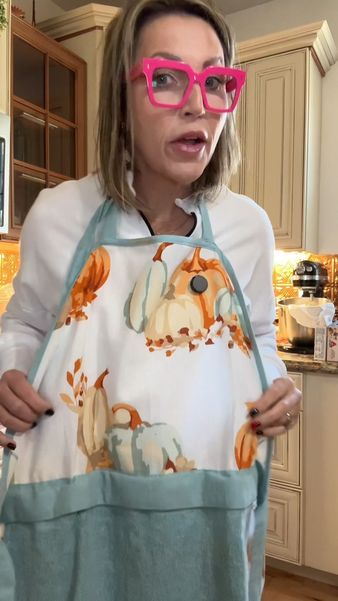 Cook, bake, and entertain in style with the Temp-tations Thanks & Giving Apron 🍂👩‍🍳. Designed with a removable towel and extra towel set, this holiday kitchen apron is both practical and festive. Perfect for Thanksgiving hosting, fall baking nights, or everyday cooking, it combines durability with seasonal charm. A functional kitchen essential and the ultimate hostess gift idea! 🦃✨ #apron #ThanksgivingStyle

#LTKSeasonal