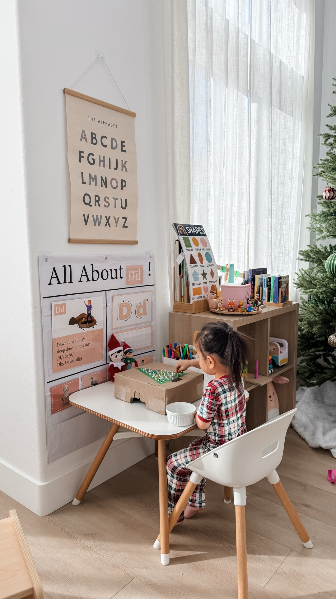 A fun holiday craft idea for toddlers! don’t throw away your cardboard boxes and do this! #ToddlerCraft #ToddlerActivities #ToddlerMom #momlife 

#LTKHoliday #LTKKids #LTKmomlife