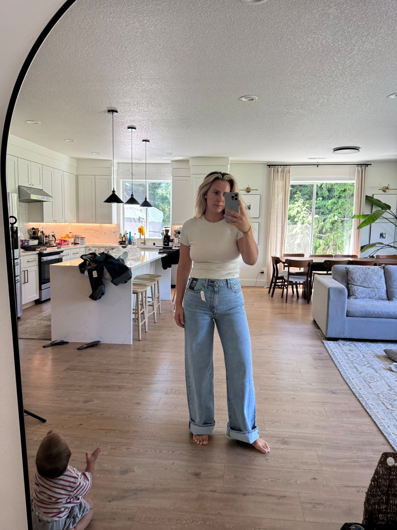 I’m 5’9 wearing 30x34