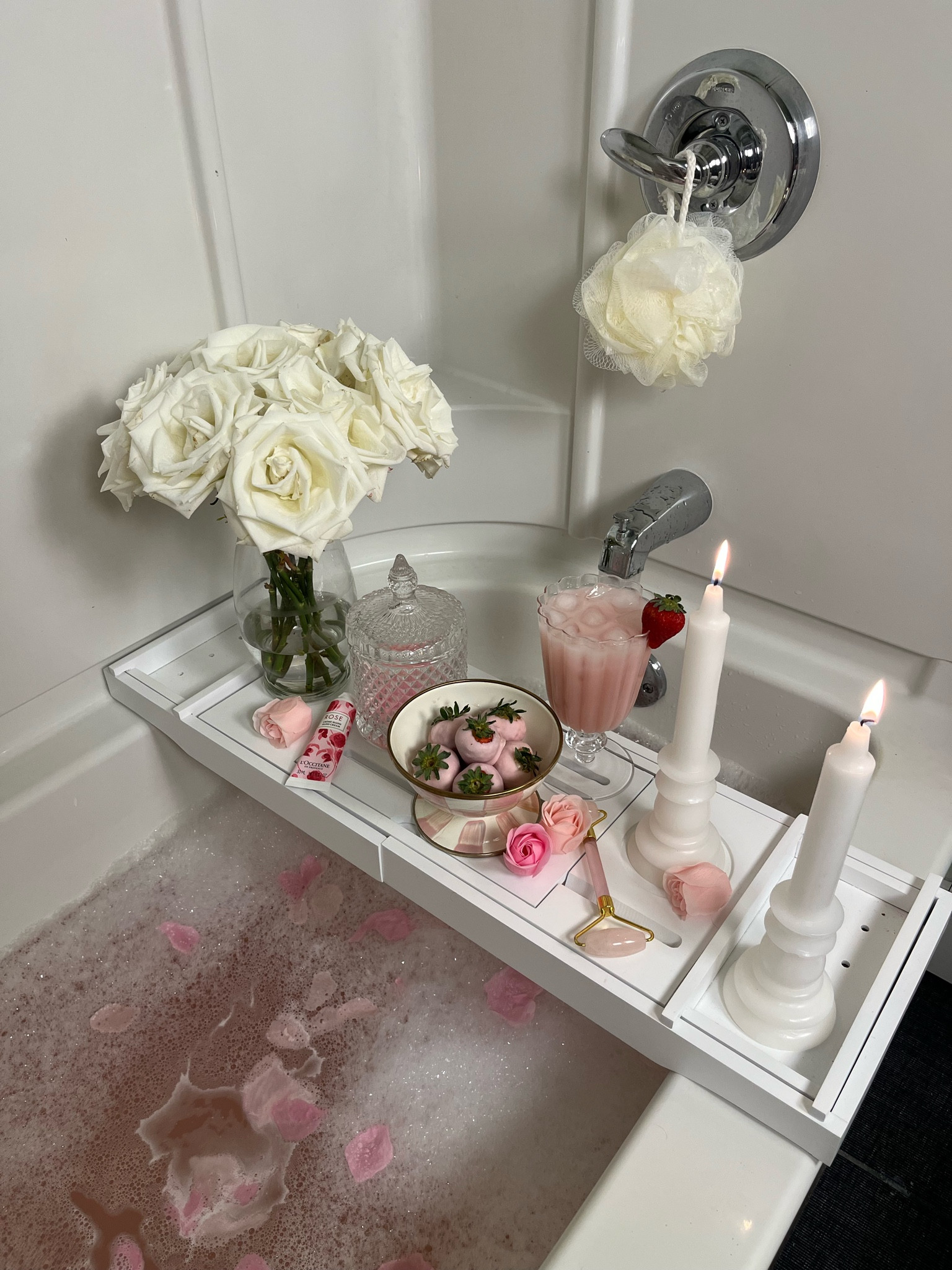 Self care bath 🛁🤍🎀🫧

Valentine’s Day, pink, self care, bath products, beauty, skincare, pink Pilates princess, rose, relax 

#LTKBeauty