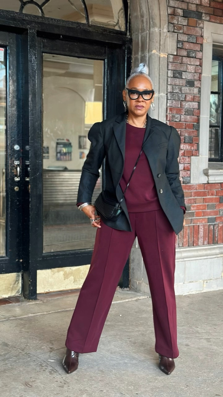 Comfortable & Chic 

#LTKStyleTip #LTKFindsUnder50