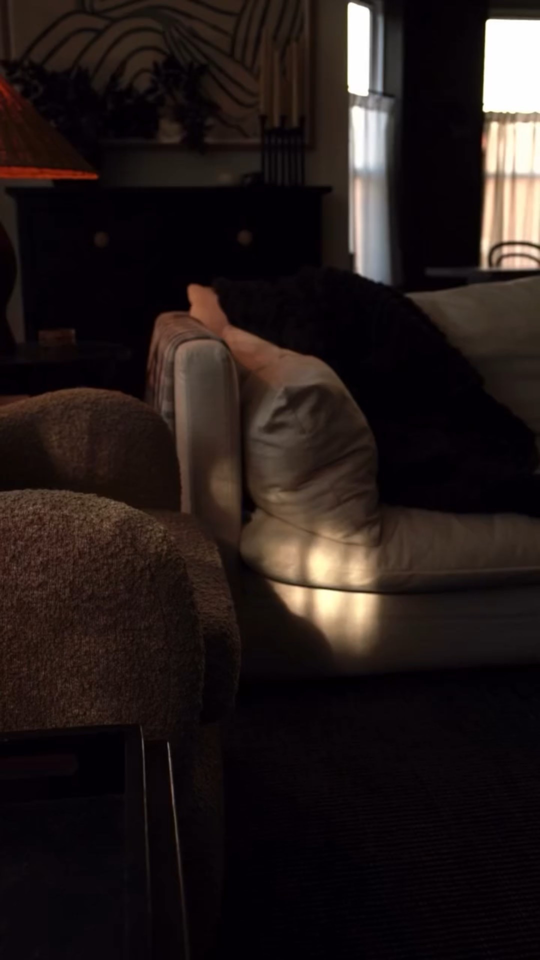 Cozy doesn’t happen by accident—it’s always in the little things. The soft glow of a candle or lamp, layers of texture that invite you to slow down, and thoughtful details that make you want to curl up and stay awhile. These small touches are what turn a room into a retreat and make a house feel like home. ✨🏡🕯️

Which detail is your favorite?

Comment SHOP below to receive a DM with the link to this post on my LTK ⬇ https://liketk.it/5ncHE 

#cozy #fall #autumn #falldecor #fallrefresh